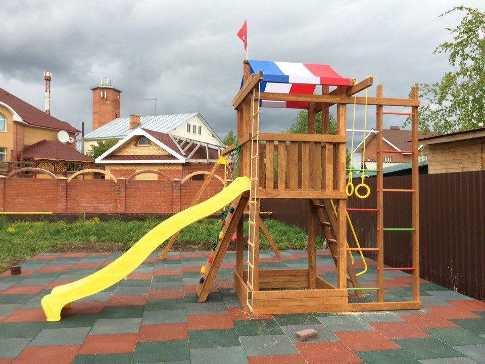 Установка детской игровой площадки «Джунгли 6» в посёлке Апрель, Томская область.